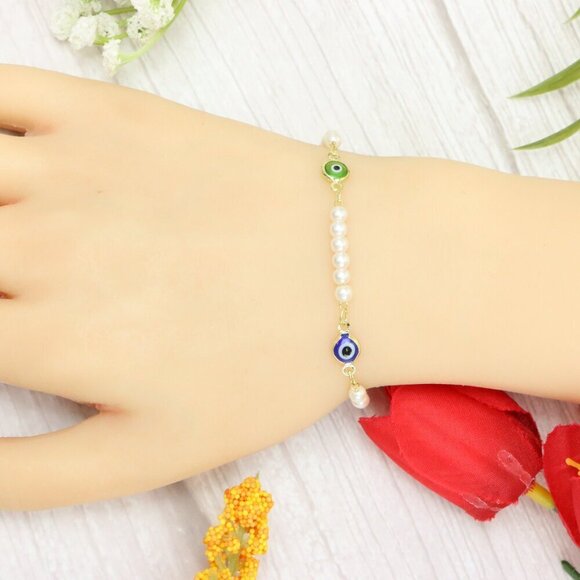 "Trendy Handmade Bracelet – A Thoughtful Gift for Girls & Women | UNVRC1452 - Picture 6 of 11